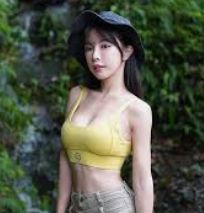 资讯页摘要整齐